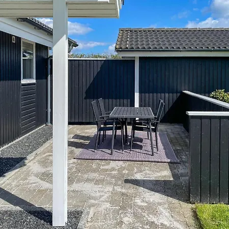 3 Bedroom Cozy In Rudkobing *