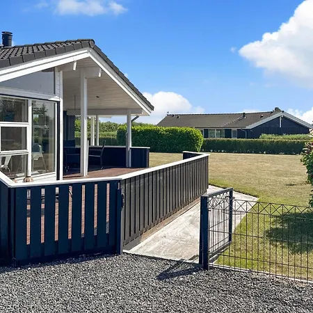 3 Bedroom Cozy In Rudkobing Casa vacanze *